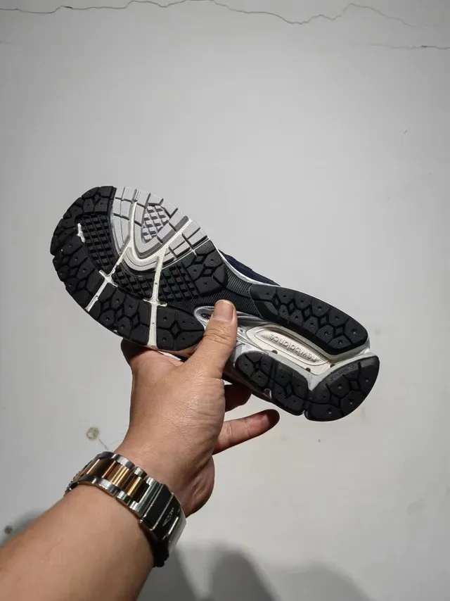 New Balance 1906R Navy and Silver Running Shoes 3