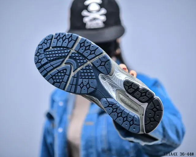New Balance 2002R Tênis Lifestyle Cinza Camurça Malha 6