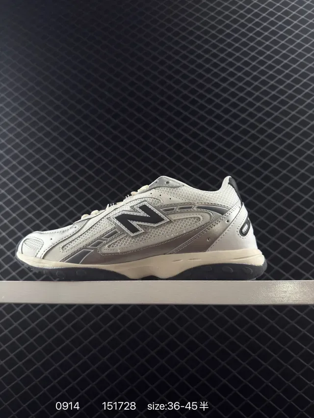 New Balance 204L लो-टॉप पतली सोल लाइफस्टाइल स्नीकर्स 6