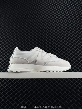 New Balance 327 Cinza claro e branco tênis lifestyle 2