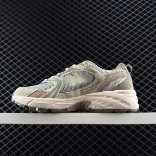 New Balance 530 Beige et Vert clair sneakers à semelle épaisse