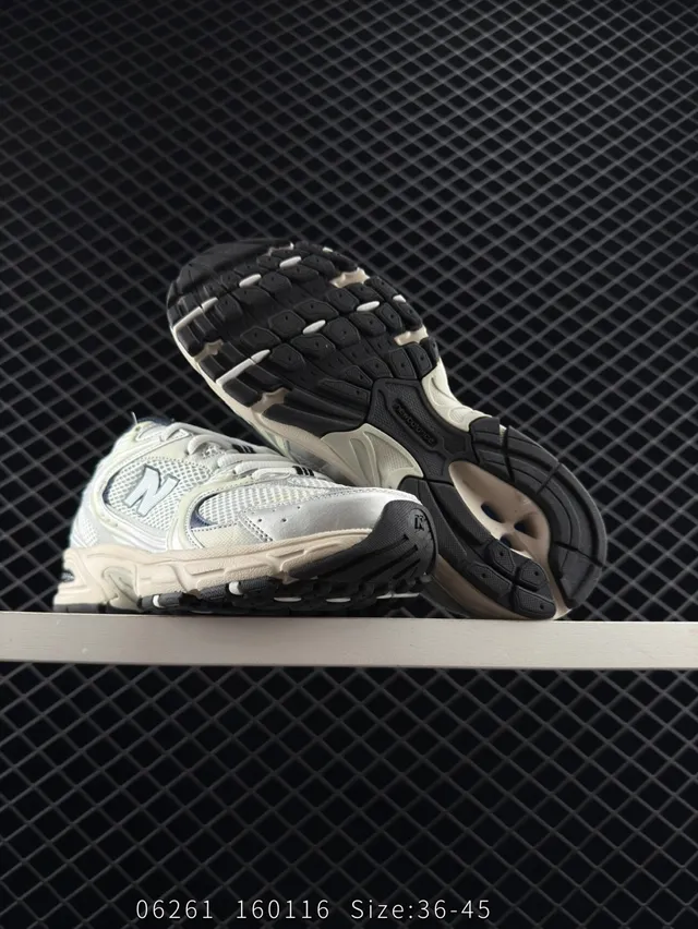 New Balance 530 বেইজ এবং হালকা সবুজ মোটা সোলের স্নিকার 6
