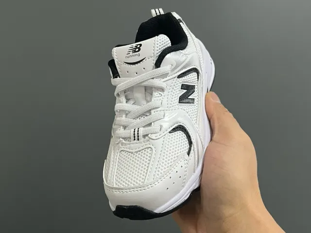 New Balance 530 Pink and White Chunky Sneakers 17