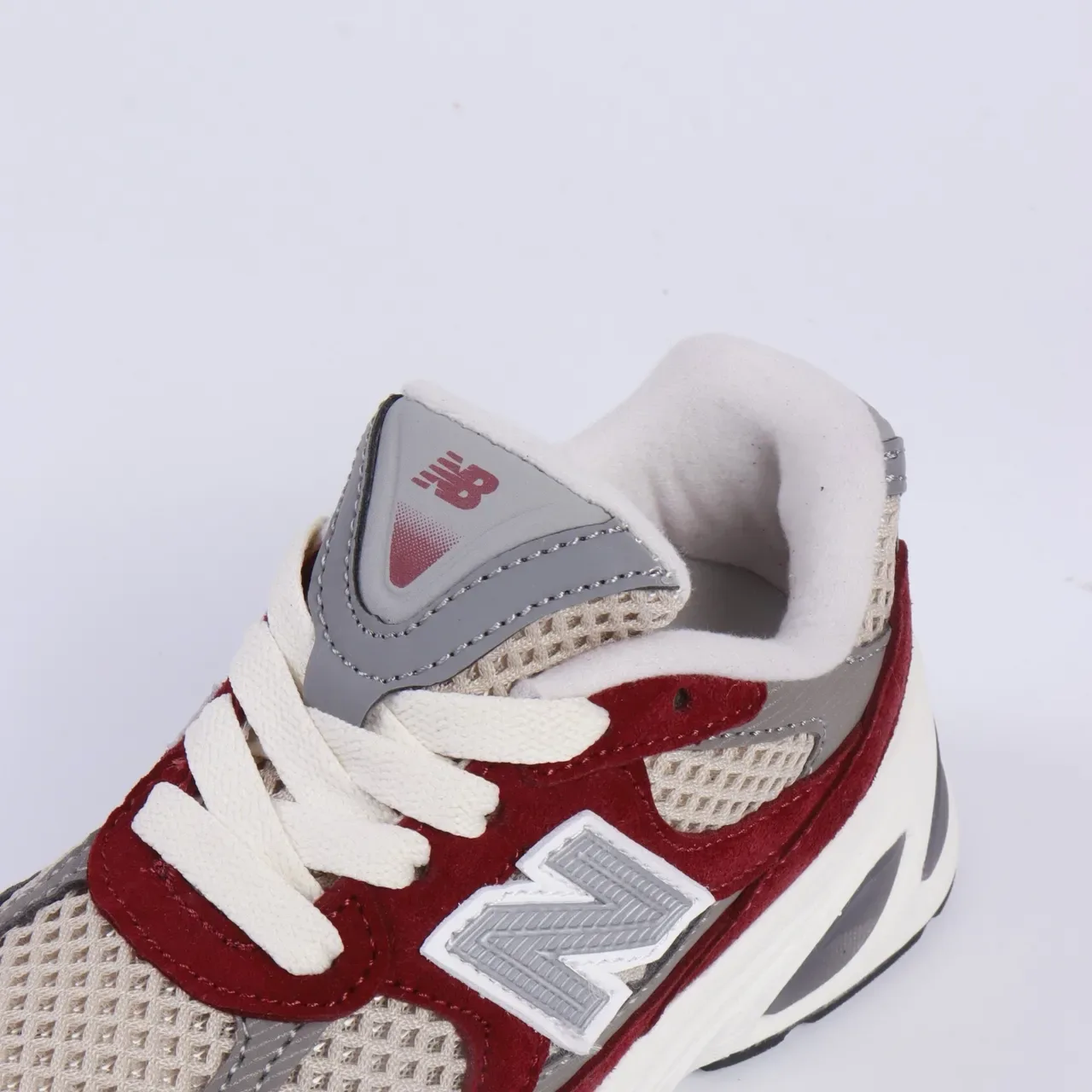 New Balance 9060 حذاء أسلوب حياة أسود وأبيض 10