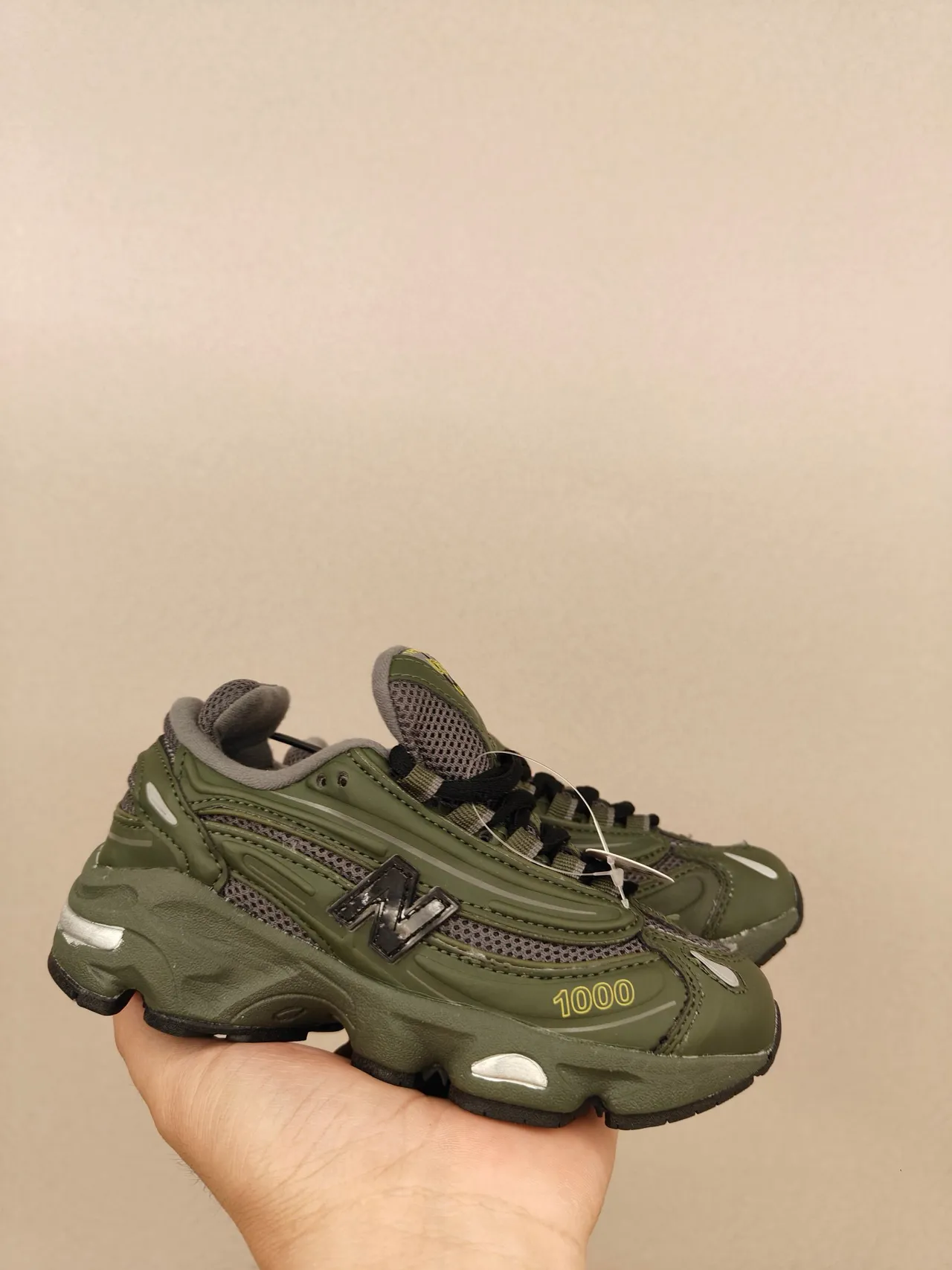 New Balance 9060 Tênis Chunky Verde Oliva Cinza 15