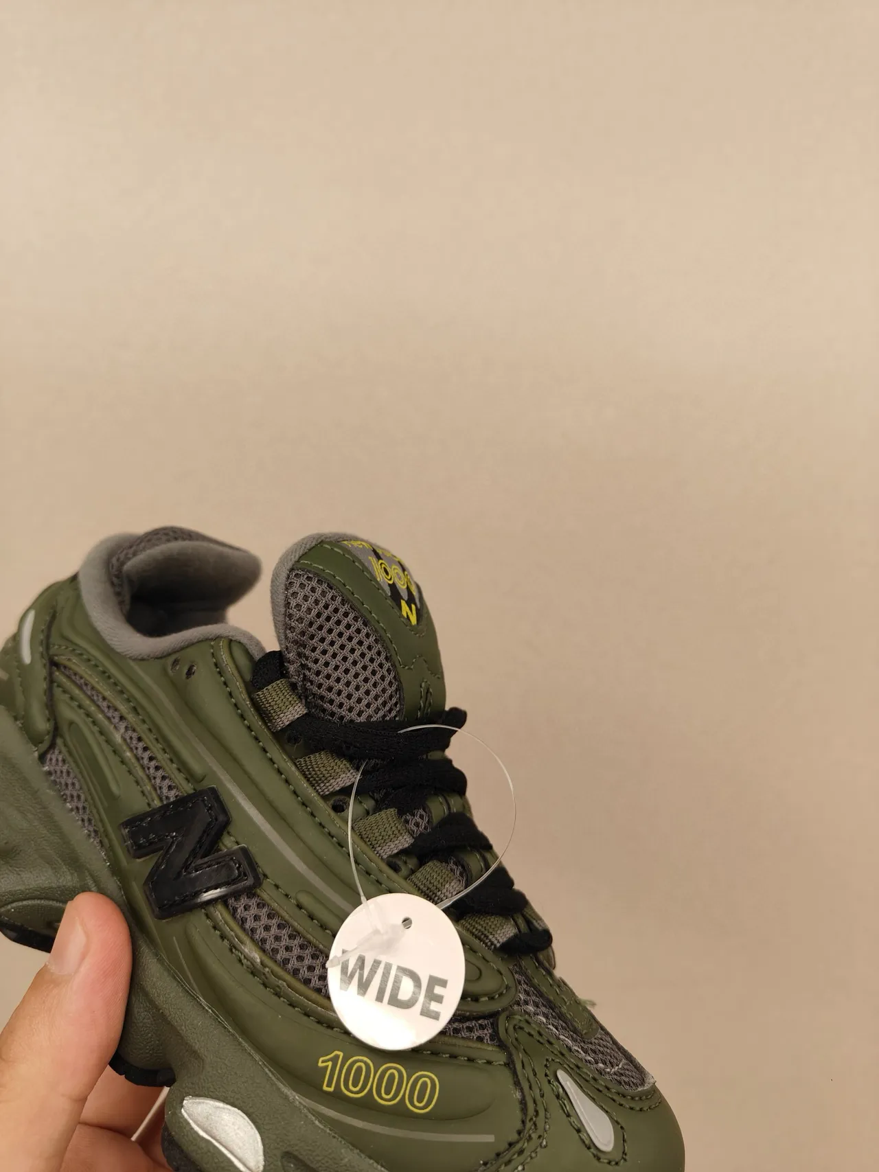 New Balance 9060 Tênis Chunky Verde Oliva Cinza 20