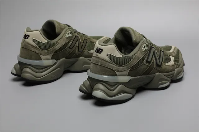 New Balance أخضر عسكري بيج ثخين متعدد الطبقات قاعدة وسطية جزء علوي مختلط من جلد مخمل وشبك أحذية رياضية أسلوب حياة 3