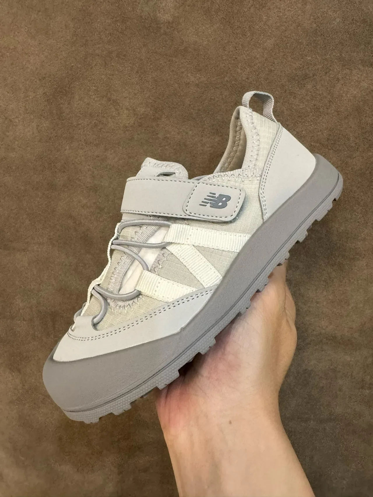 New Balance Beige Yellow Padded Collar Rugged Multi-Directional Tread Sole Lifestyle Sneakers 15