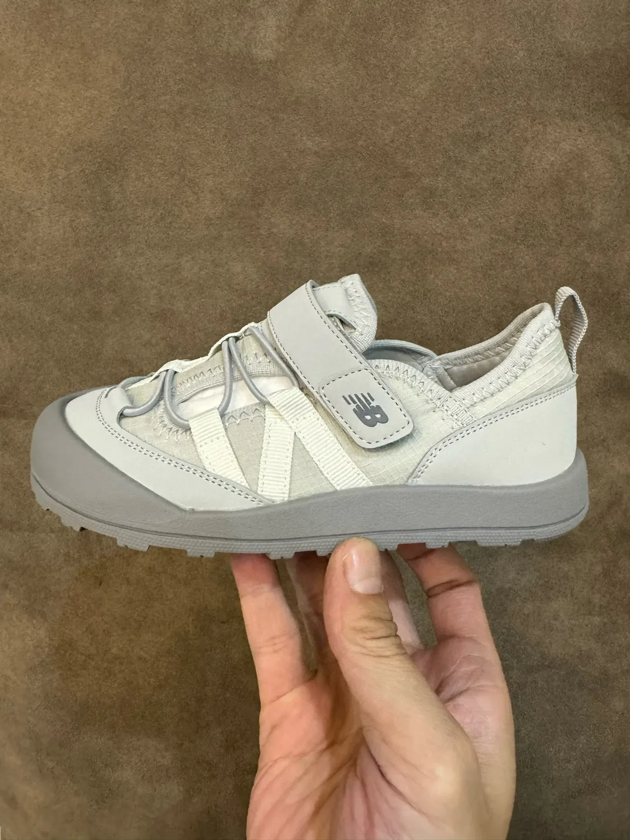 New Balance Beige Yellow Padded Collar Rugged Multi-Directional Tread Sole Lifestyle Sneakers 16