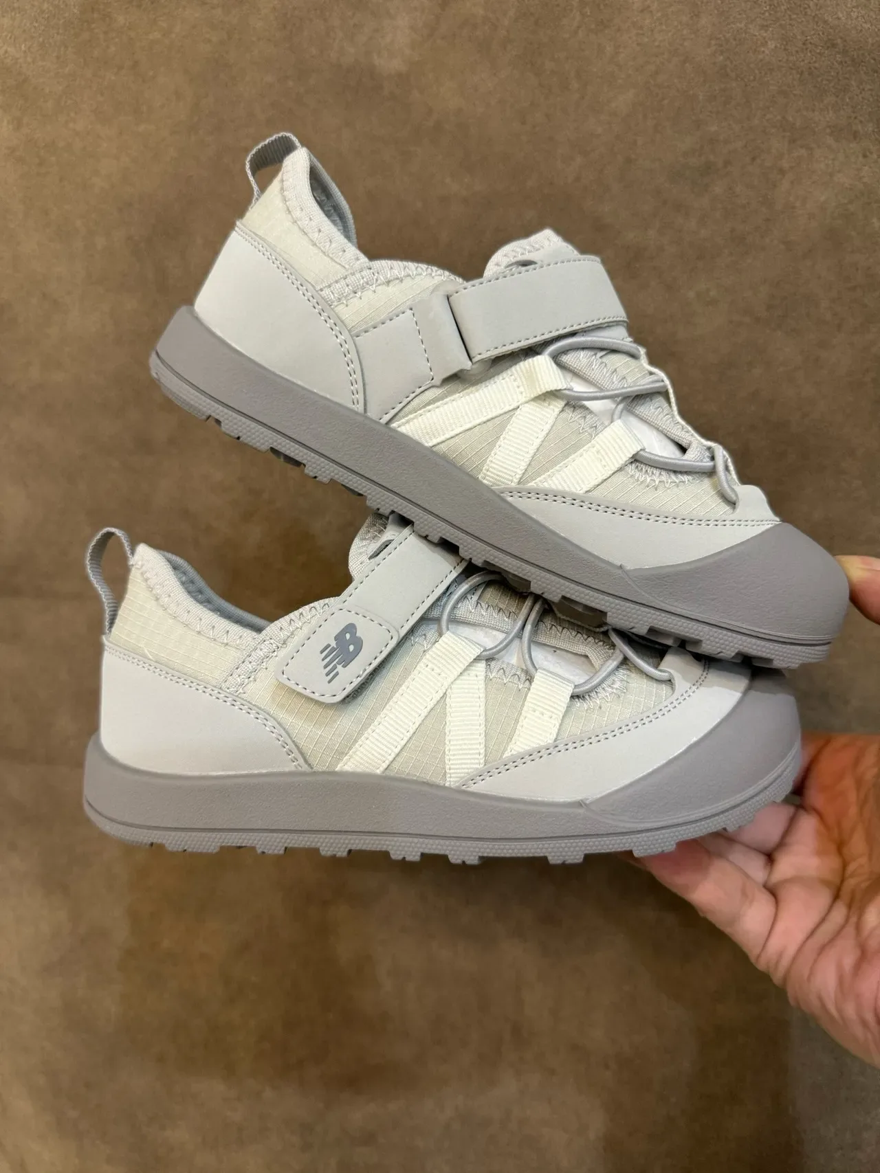 New Balance Beige Yellow Padded Collar Rugged Multi-Directional Tread Sole Lifestyle Sneakers 20