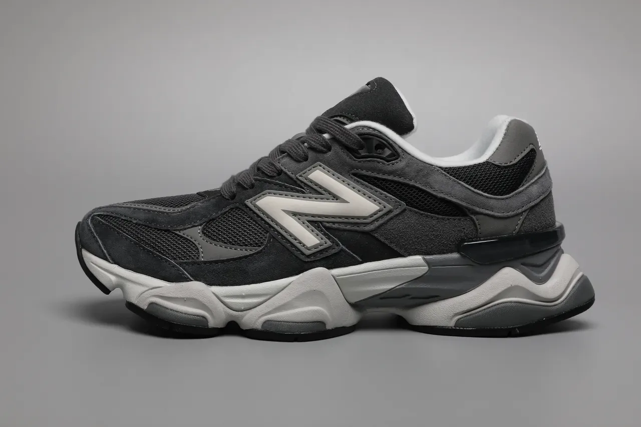 New Balance Black White Chunky Midsole Mesh And Suede Upper Lifestyle Sneakers 9