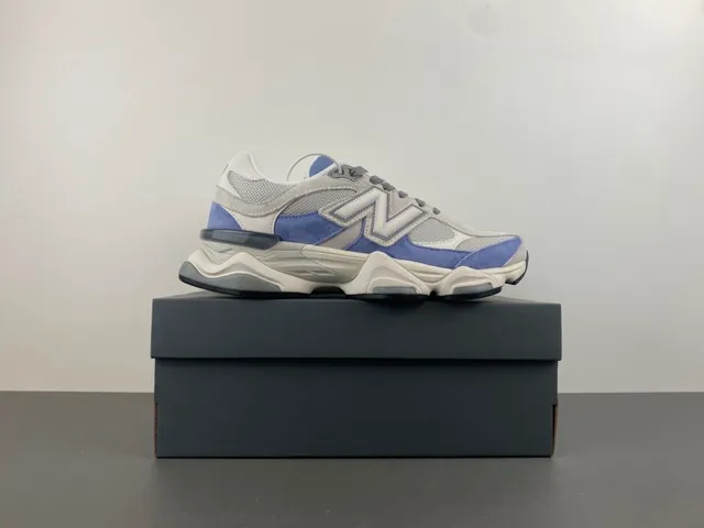New Balance أحذية رياضية رمادية وزرقاء بتصميم شبكي ومخمل مع طبقة زائدة كثيفة 15