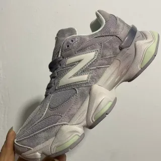 New Balance 灰绿色中底麂皮网面厚底运动鞋