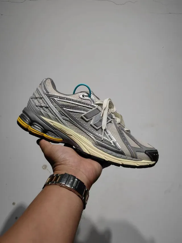 New Balance رمادي أصفر شبكة علوية تركيبة اصطناعية قفص طبقة أحذية جري 7
