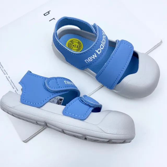 New Balance صندل كاجوال أرجواني أبيض مع حزامين فيلكرو إغلاق غطاء إبهام مدور 18