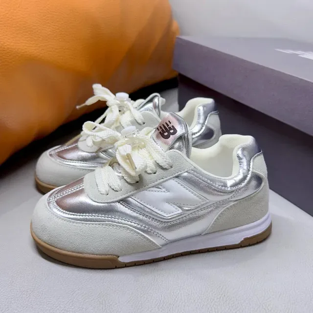 New Balance أبيض أسود ريترو رنر سيلويت سويد وطبقة صناعية أسلوب حياة حذاء رياضي 6