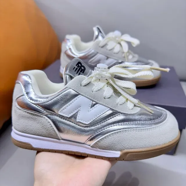 New Balance أبيض أسود ريترو رنر سيلويت سويد وطبقة صناعية أسلوب حياة حذاء رياضي 8