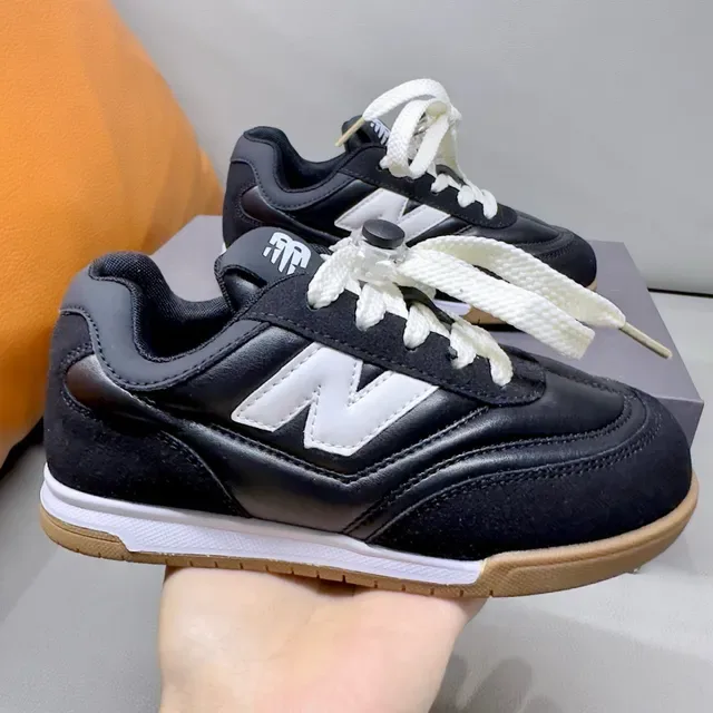 New Balance أبيض أسود ريترو رنر سيلويت سويد وطبقة صناعية أسلوب حياة حذاء رياضي 17