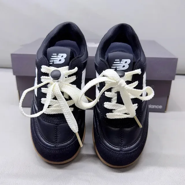 New Balance أبيض أسود ريترو رنر سيلويت سويد وطبقة صناعية أسلوب حياة حذاء رياضي 19