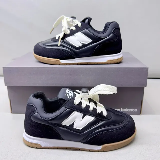 New Balance أبيض أسود ريترو رنر سيلويت سويد وطبقة صناعية أسلوب حياة حذاء رياضي 20
