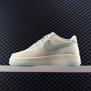 Nike Air Force 1 '07 LV8 Beige and Mint Blue أحذية رياضية لايف ستايل منخفضة الارتفاع