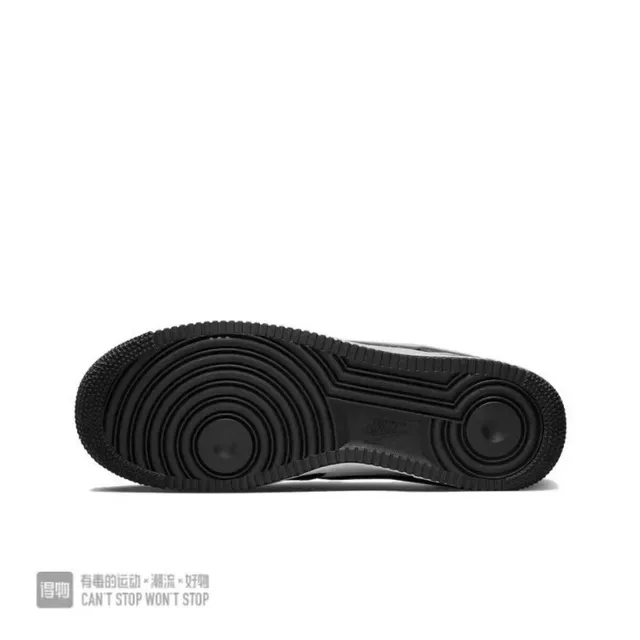 Nike Air Force 1 أسود وأبيض سنيكرز لايف ستايل 4
