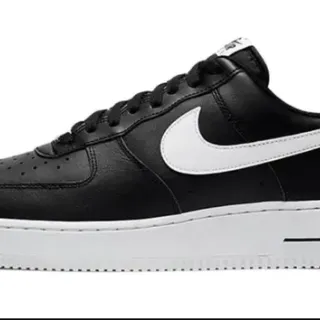 Nike Air Force 1 Sneakers Lifestyle Noirs et Blancs