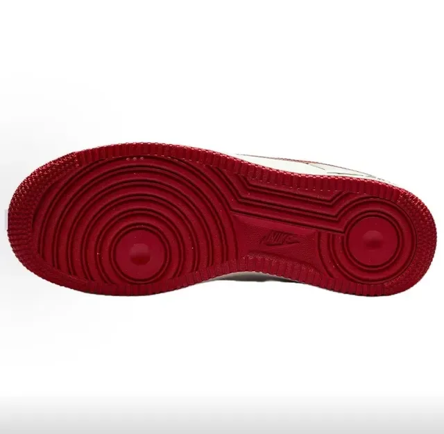Nike Air Force 1 Chaussures Lifestyle Blanc Rouge Iridescent Swoosh 4