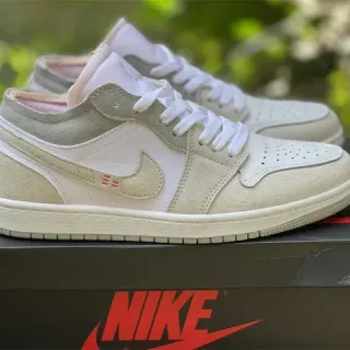 Nike Air Jordan 1 Low 米色和白色生活方式运动鞋