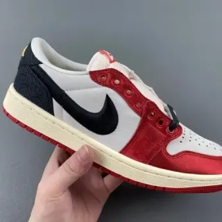 Nike Air Jordan 1 Low Red Black White أحذية لايف ستايل