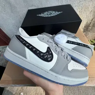 Nike Air Jordan 1 Low أبيض رمادي أسود مونوغرام حذاء رياضي أسلوب حياة
