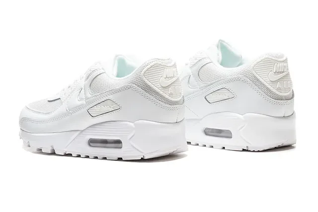 Nike Air Max 90 White Lifestyle Sneakers 4