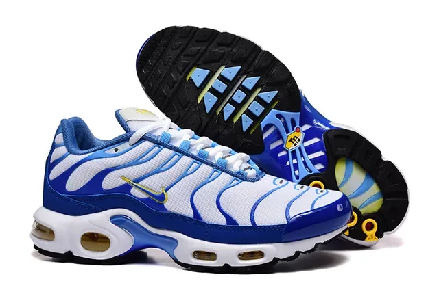 Nike Air Max Plus Black White Lifestyle Sneakers 10