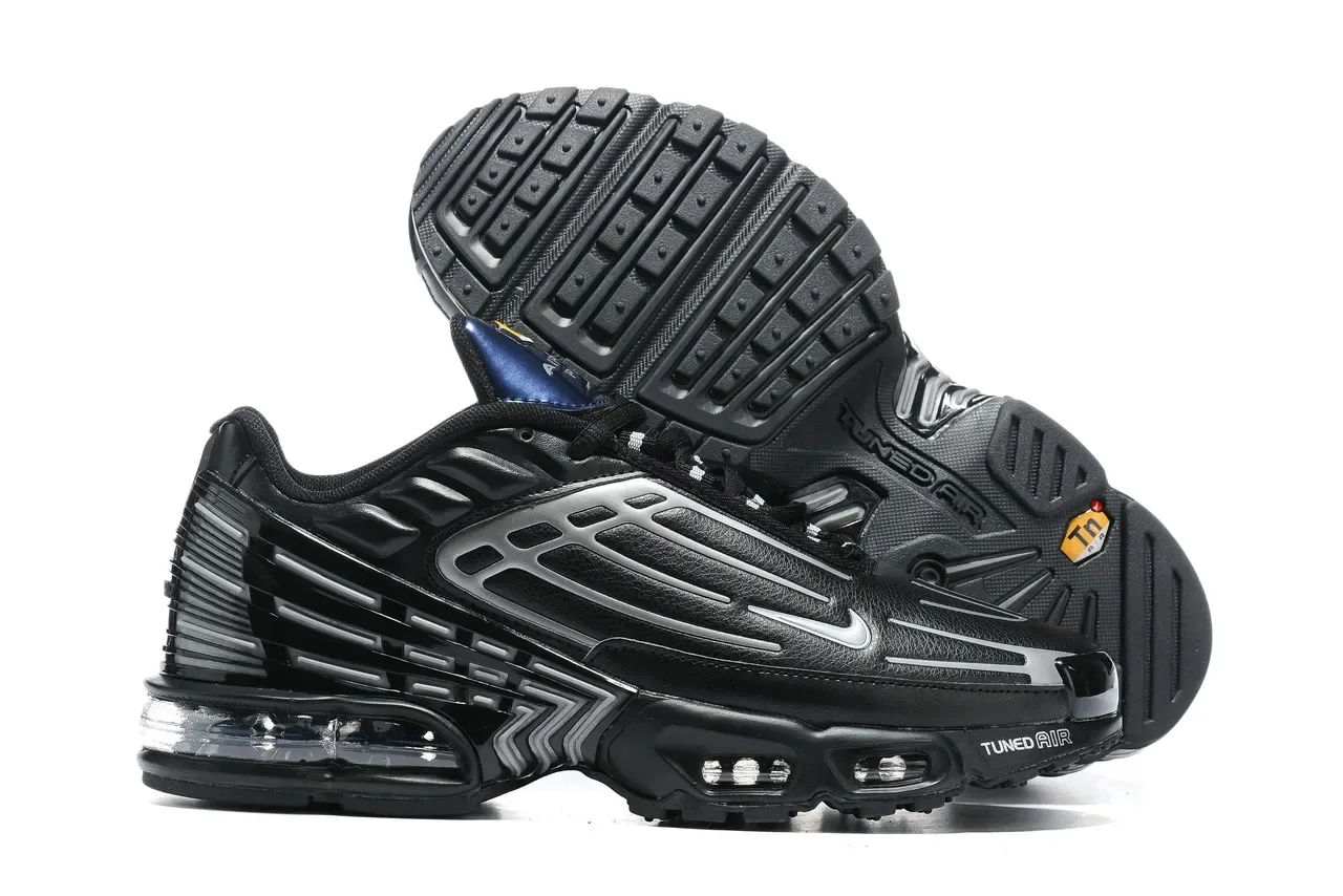 Nike Air Max Plus Tuned Air Noir Argent Chaussures lifestyle 2