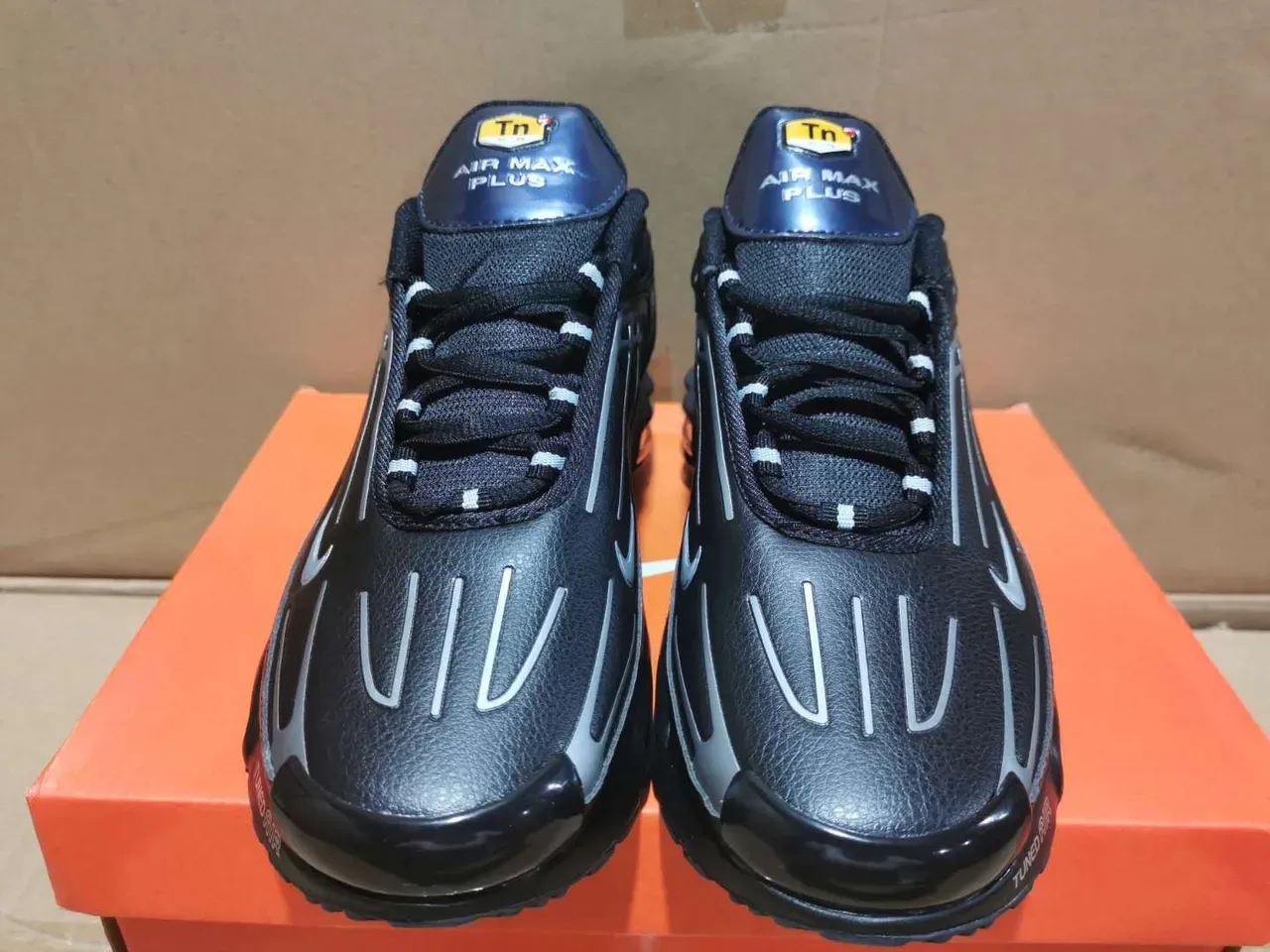 Nike Air Max Plus Tuned Air Noir Argent Chaussures lifestyle 8