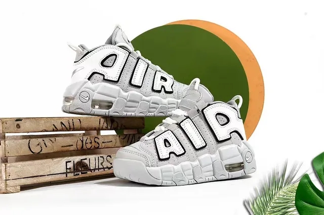 Nike Air More Uptempo White Gray Black أحذية كرة السلة 6