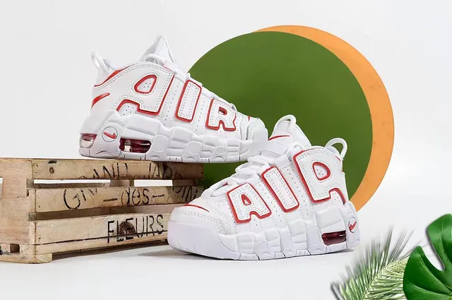 Nike Air More Uptempo White Gray Black أحذية كرة السلة 24