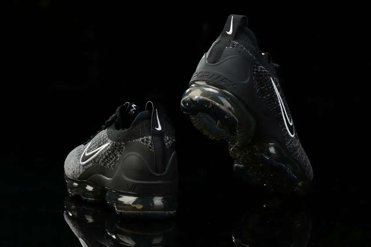 Nike Air VaporMax Black Heather Knit Lifestyle Sneakers 2