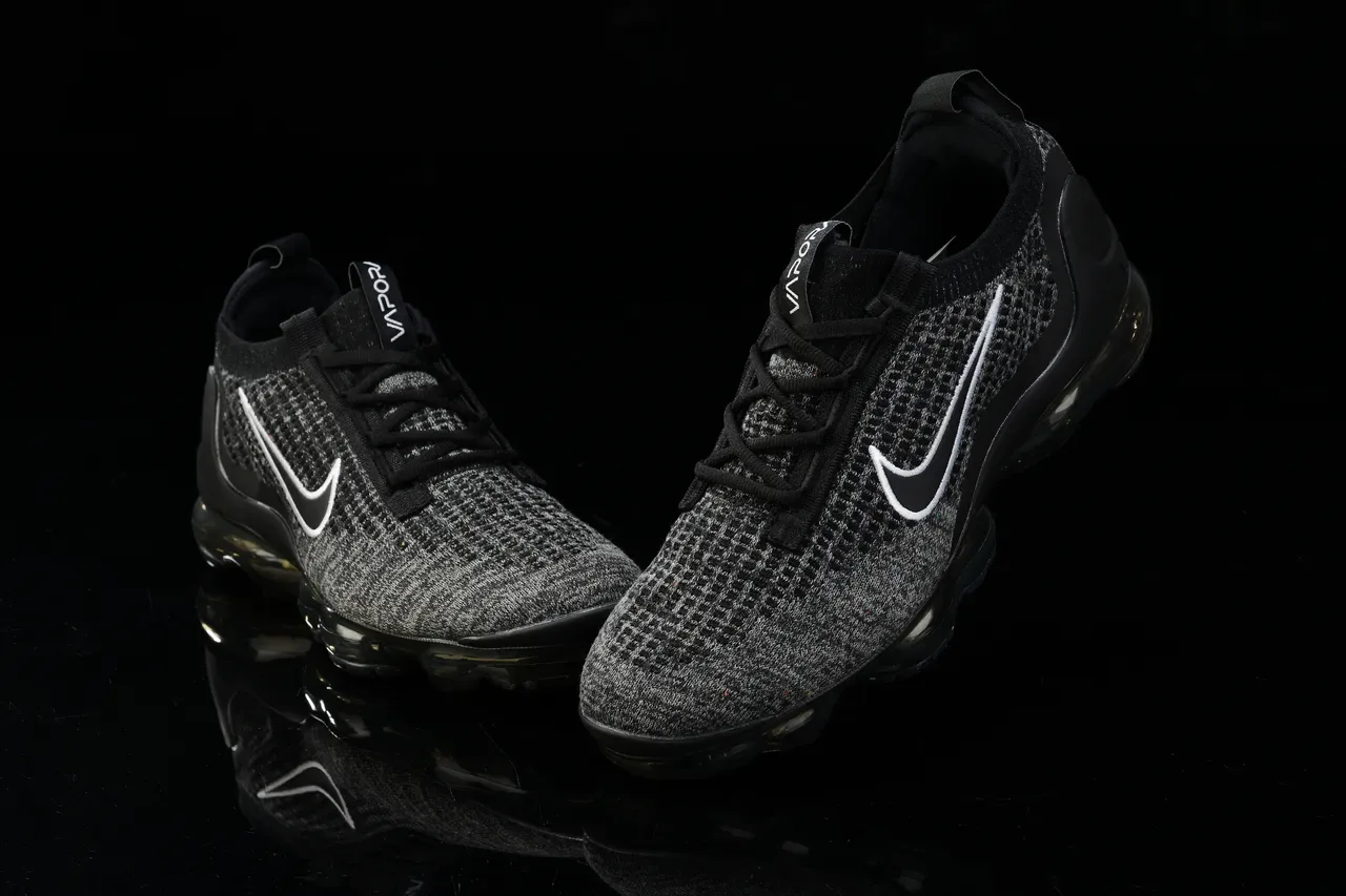 Nike Air VaporMax Black Heather Knit Lifestyle Sneakers 3