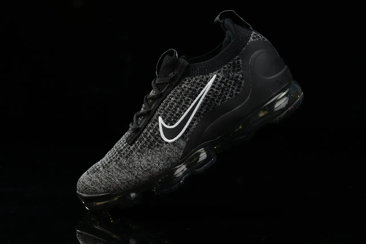 Nike Air VaporMax Black Heather Knit Lifestyle Sneakers 4