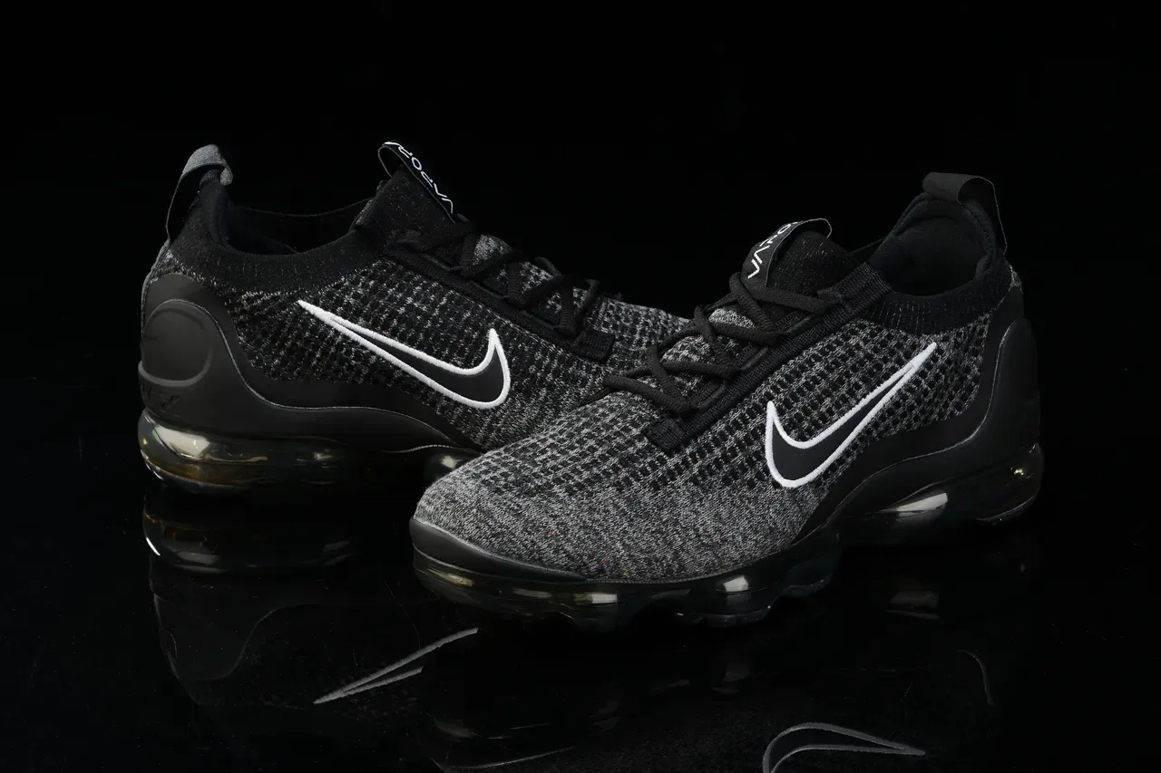 Nike Air VaporMax Black Heather Knit Lifestyle Sneakers 6
