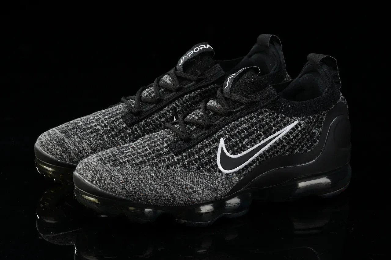 Nike Air VaporMax Black Heather Knit Lifestyle Sneakers 8