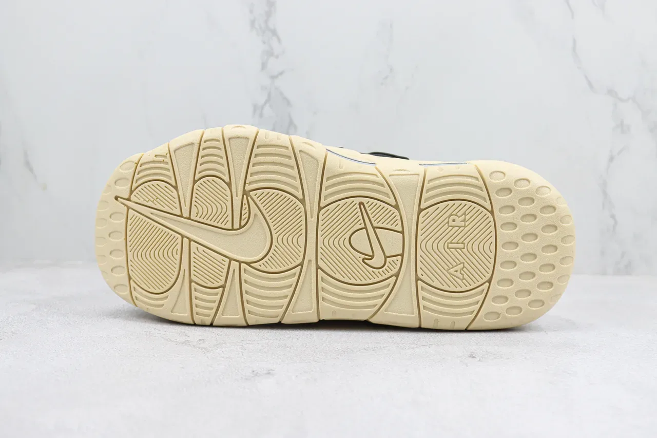 Zapatillas Nike Noir Beige Perforées avec Lettrage Bold AIR 8