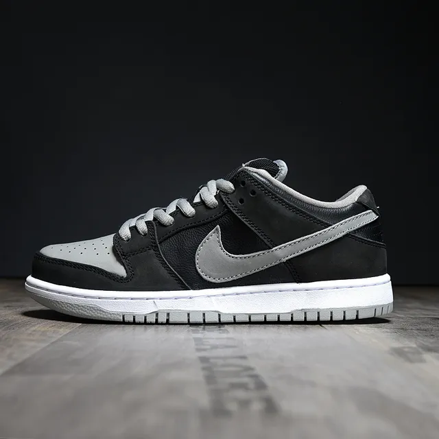Nike Black Gray Low-Top Perforated Toe Skateboard Shoes 7