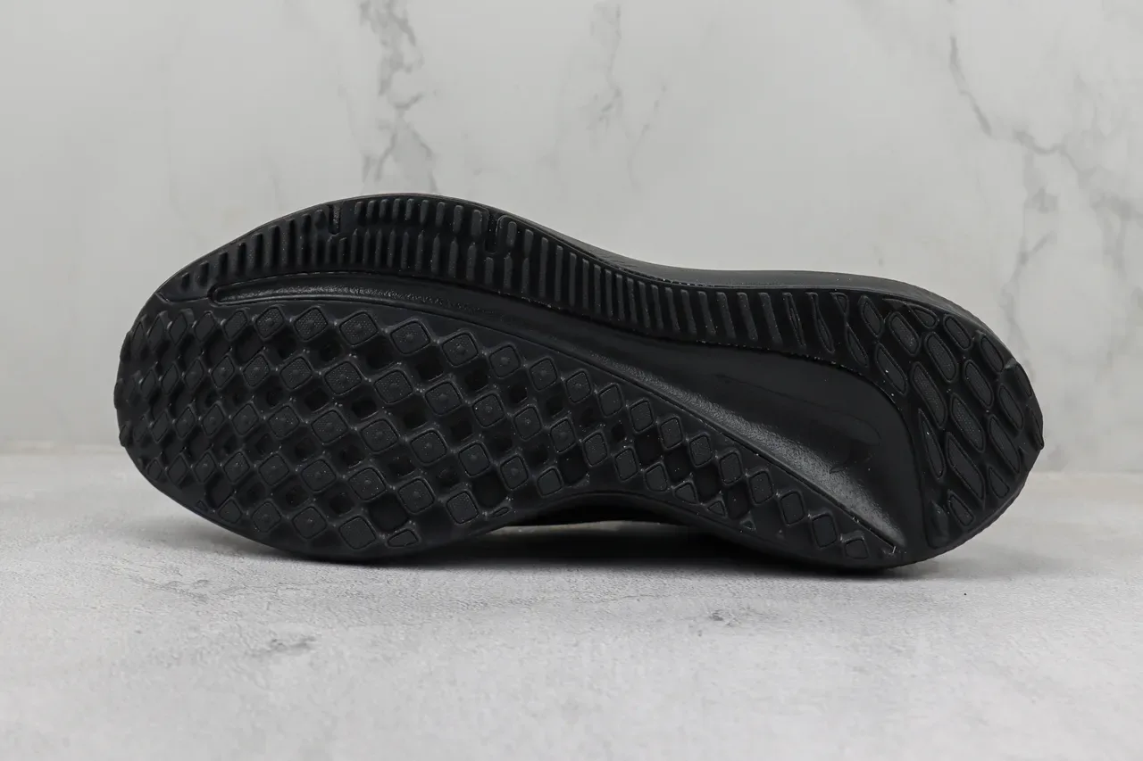 Nike Black Monochrome Engineered Mesh Upper Running Shoes 8