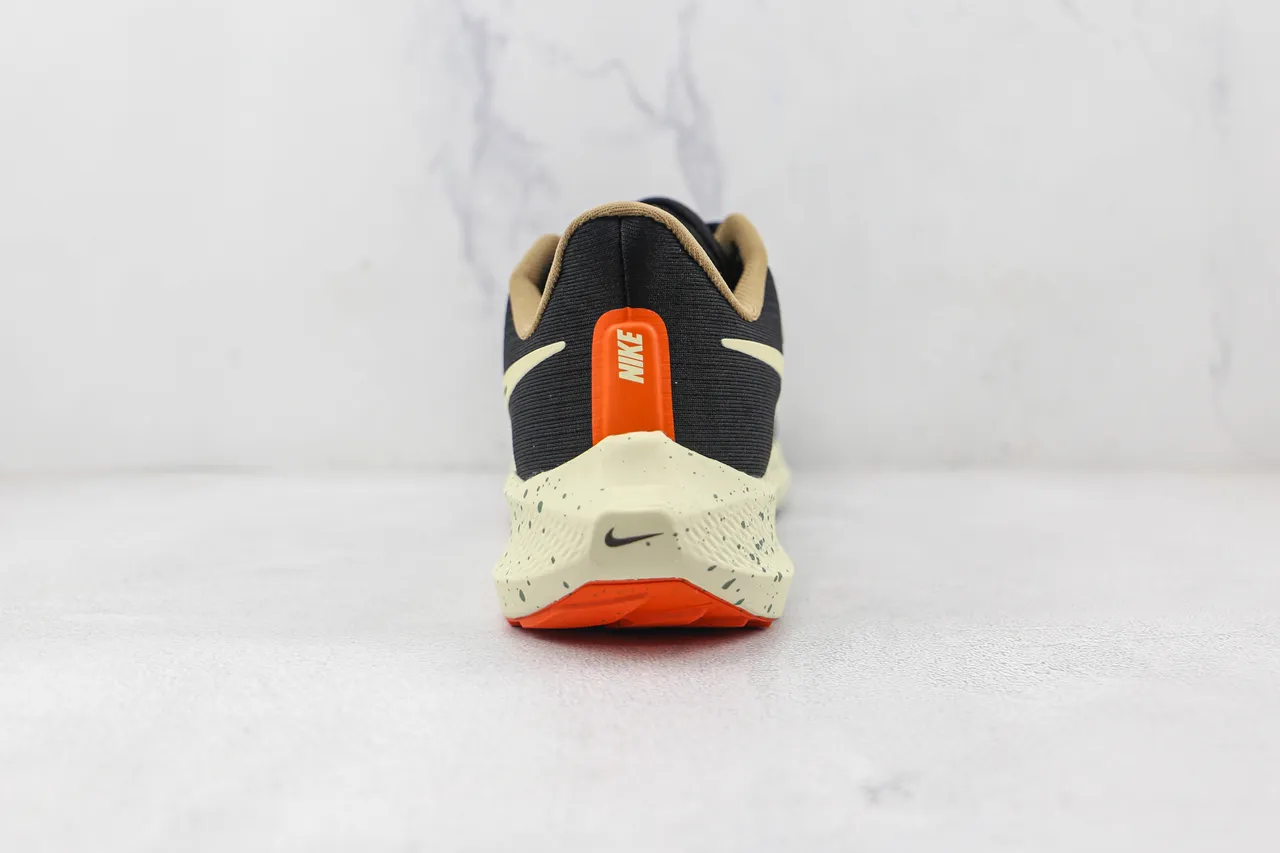 Nike Black Orange Knit Upper Speckled Midsole Running Shoes 9