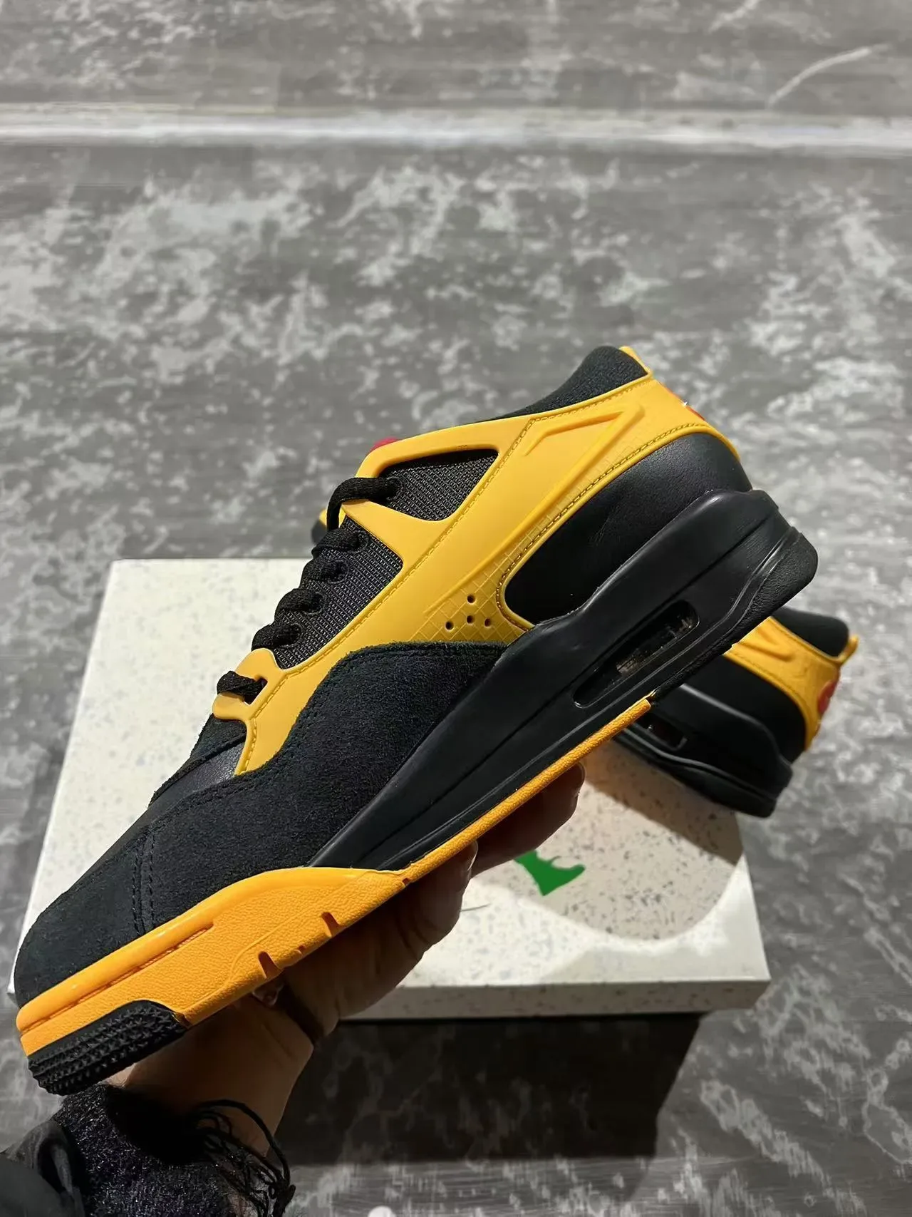 Nike Air Unit 黑黄 层叠合成覆盖 可见鞋跟 运动鞋 5