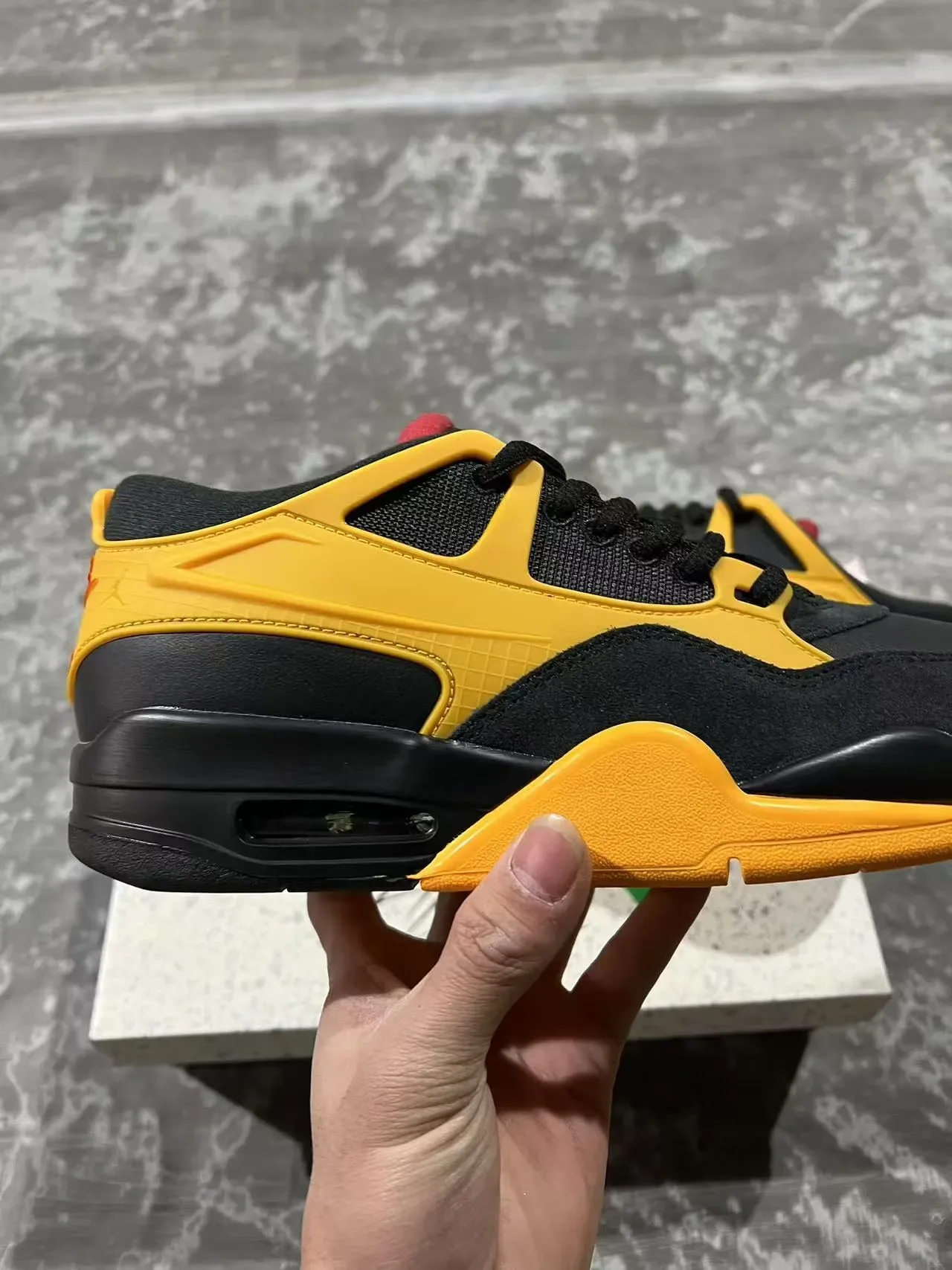 Nike Air Unit 黑黄 层叠合成覆盖 可见鞋跟 运动鞋 7