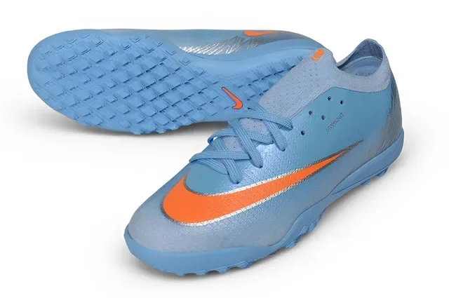 Nike أحذية كرة القدم للعشب الاصطناعي أزرق وبرتقالي أعلى منسوج رسومات فضية انعكاسية 4