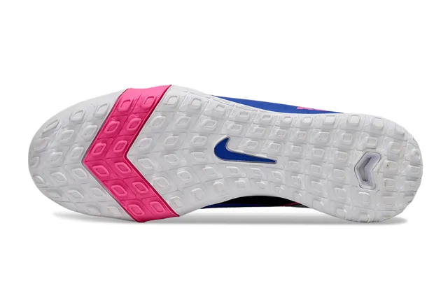 Nike Blue Pink Knit Upper Low-Cut Sock-Like Collar Turf Soccer Shoes 6